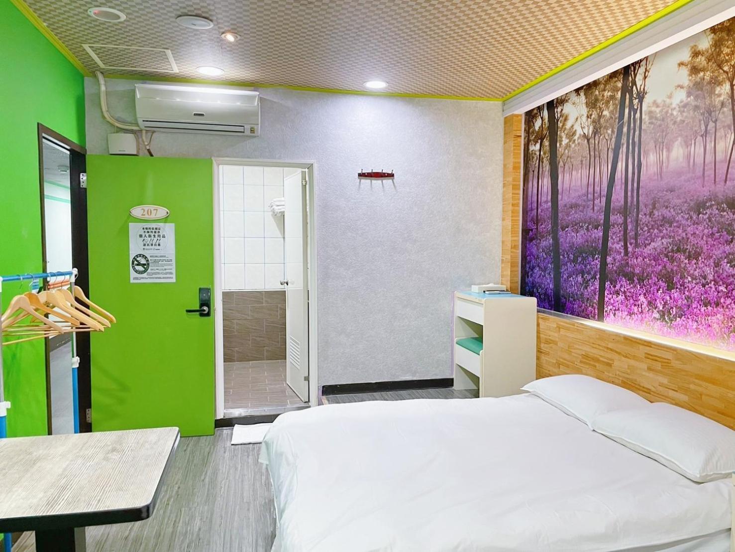 Clover House-自助式無人旅店 Čung-li Exteriér fotografie