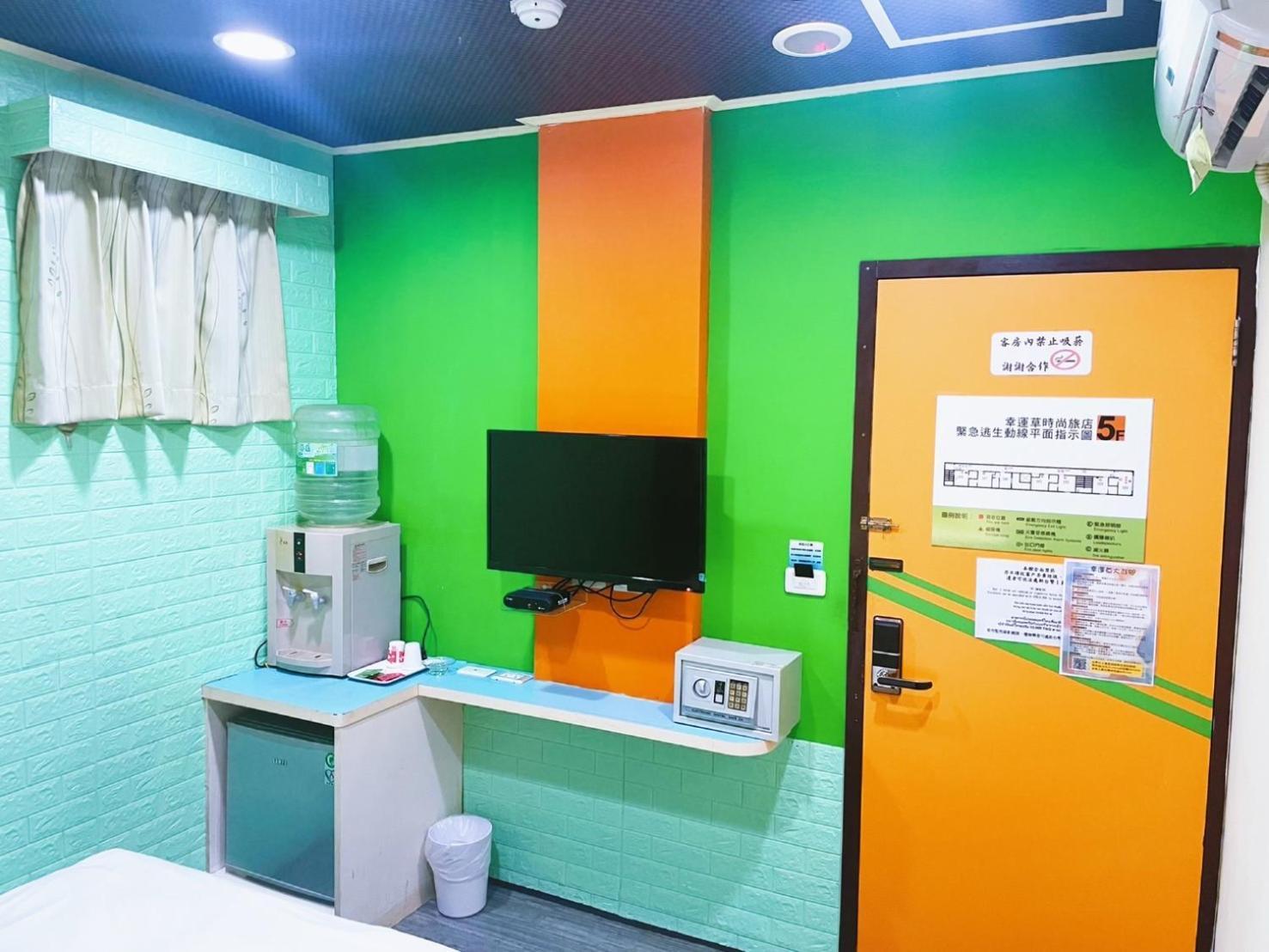 Clover House-自助式無人旅店 Čung-li Exteriér fotografie