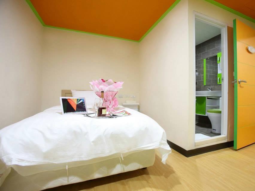 Clover House-自助式無人旅店 Čung-li Exteriér fotografie